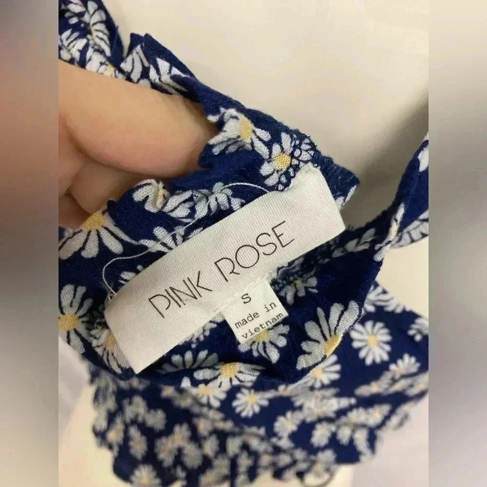 Pink rose crop top‎ - Picture 4 of 4